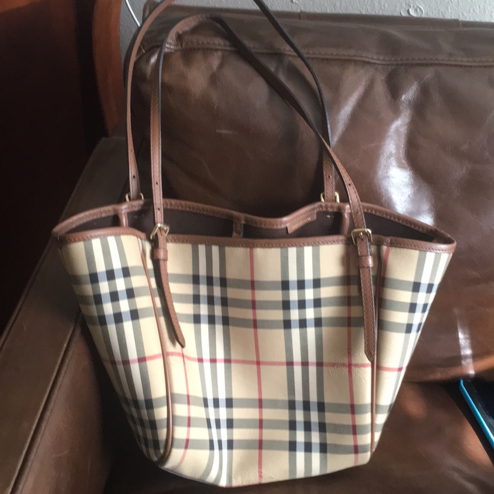 Burberry Canterbury handbag/tote